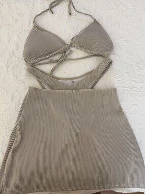 🦋 2/30 Ribbed Three Piece Bikini Swim Set Fits Like Large